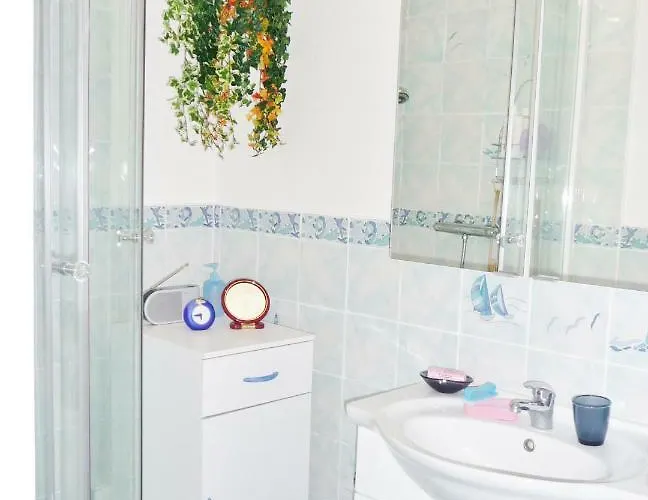 Cap Horn Ensoleille Face Port * קורסיי-סור-מר